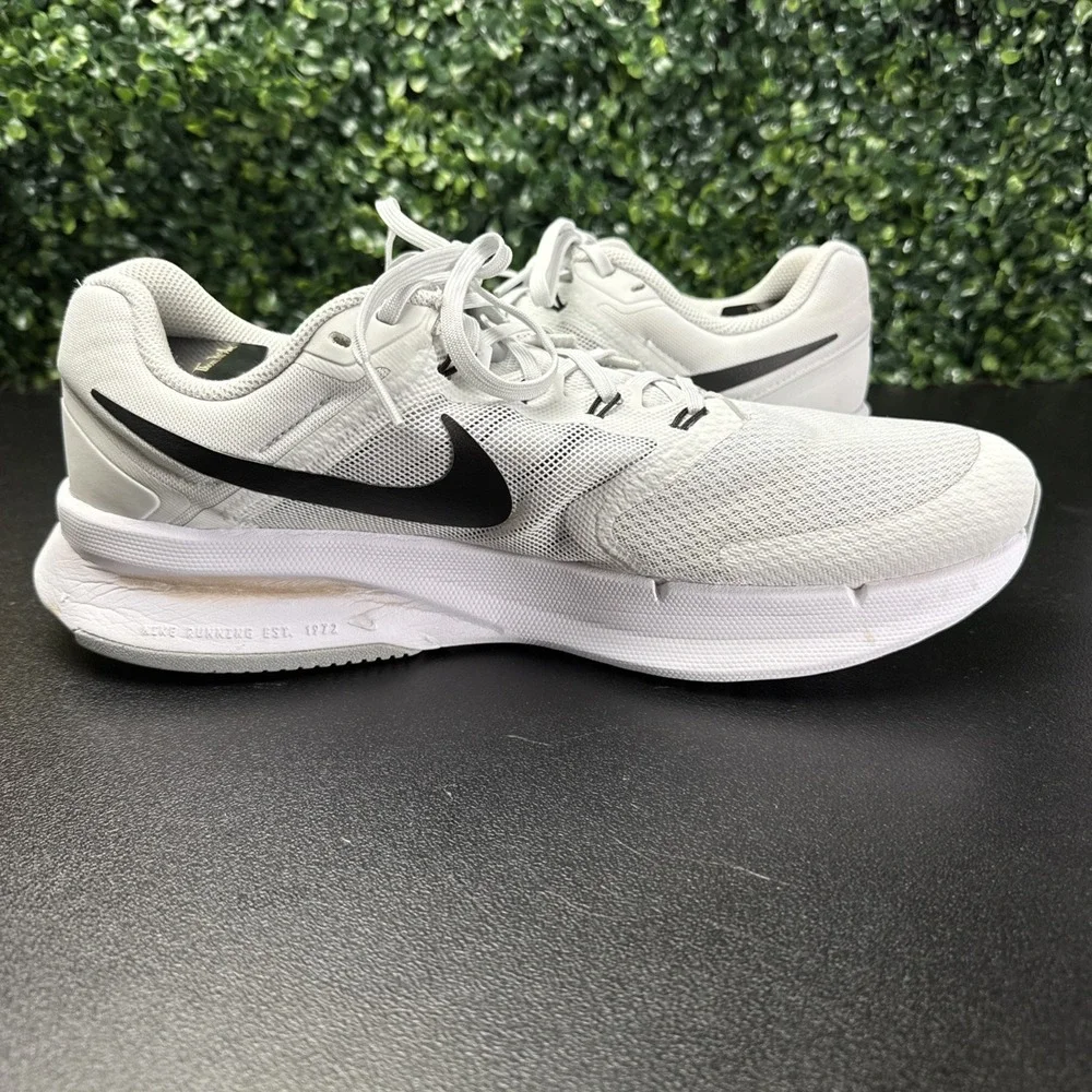 Nike run swift